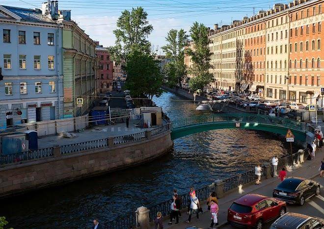 Druz'ya Na Sennoy Image