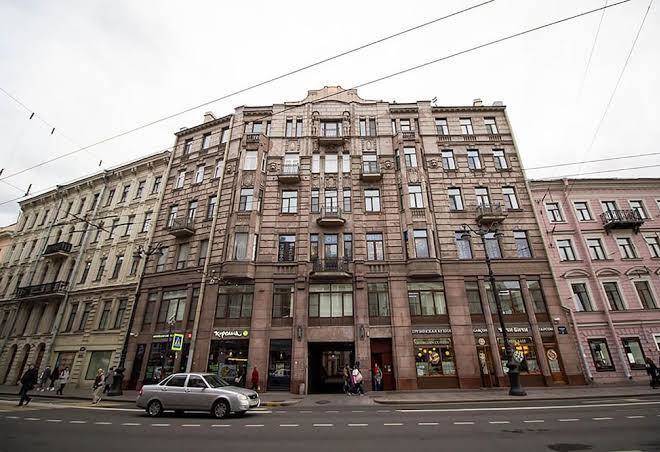 Hotel democrat on nevsky 95
