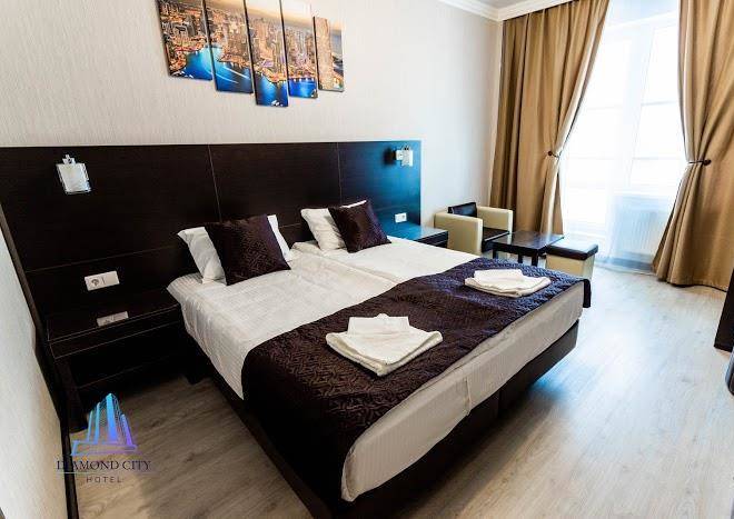 Hotel diamond city