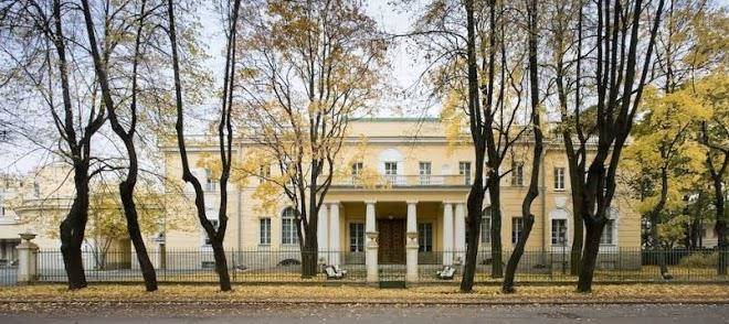 Hotel kochubey entre