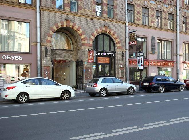 Otel' bol'shoy 45 novyye komnaty