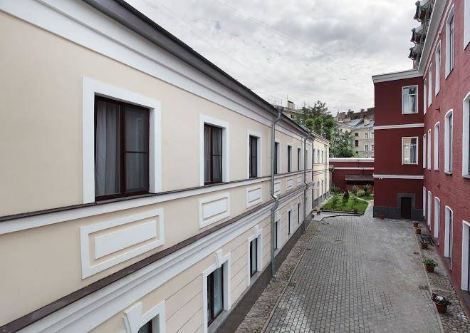 Otel' petrovskiy dvor