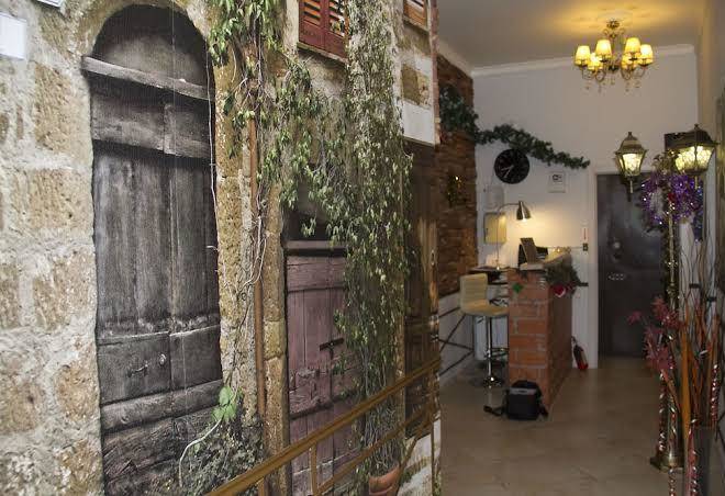 Passage hotel