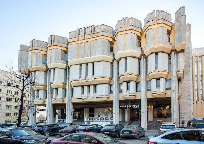 Russ hotel