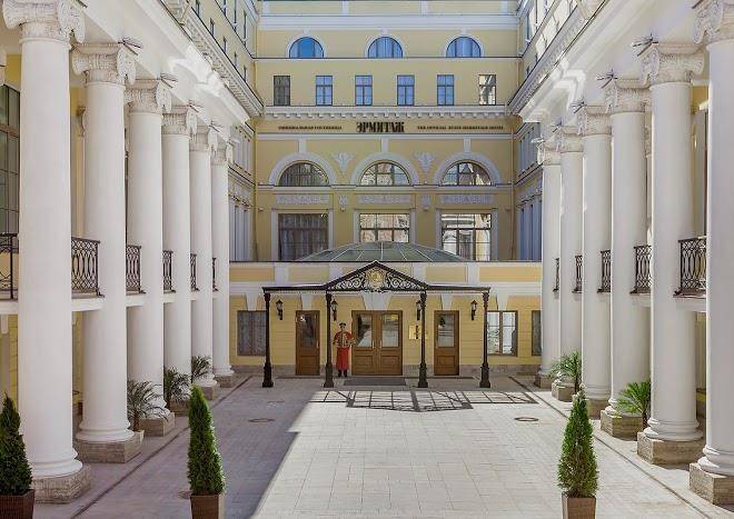 The state hermitage museum official hotel