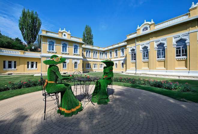 Glavnyye Narzannyye Vanny Image