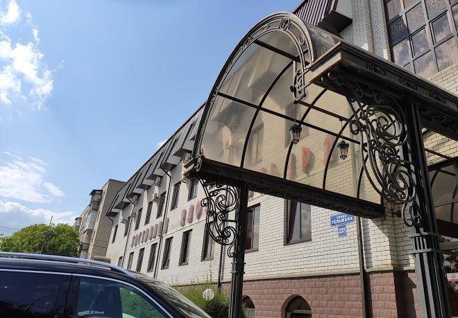 Zvezda gostinichnyy kompleks