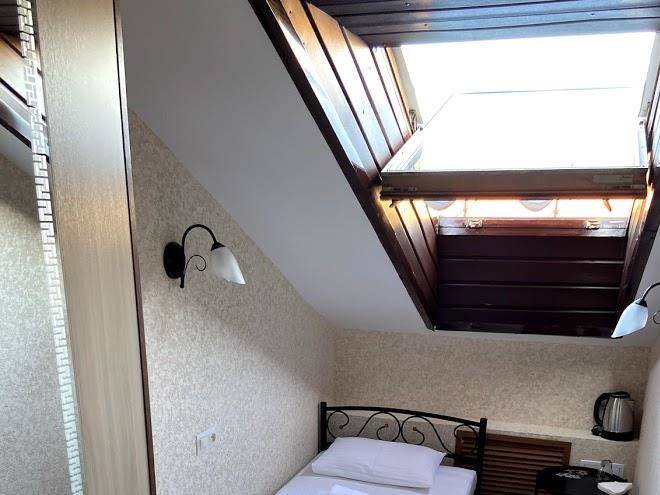 Everest hotel