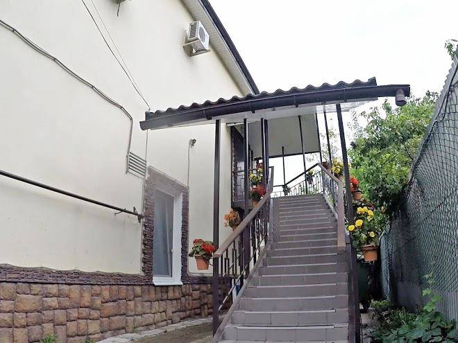 Aravan hotel complex
