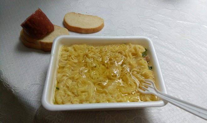 Na semi vetrakh gostinitsa