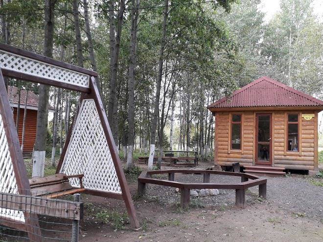 Severnoye Siyaniye Baza Otdykha Image