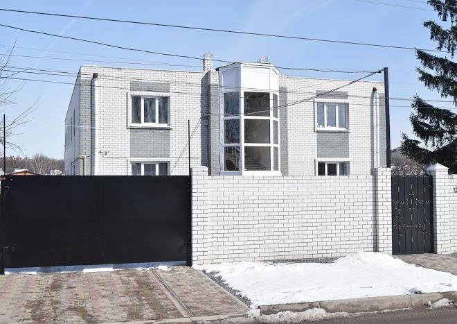 Gostinitsa Floris Image