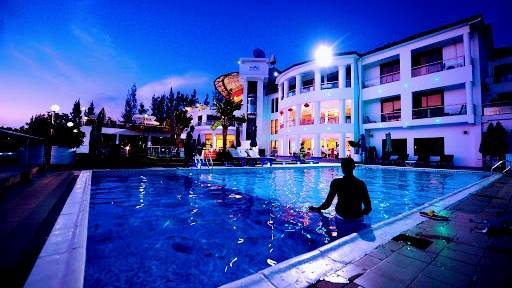 The manor hotel