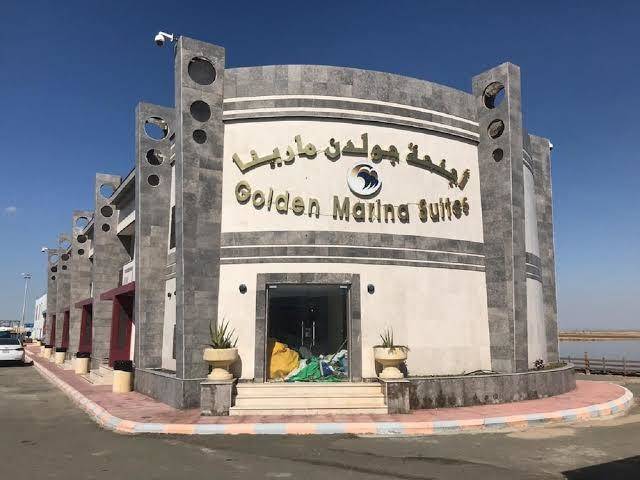 Golden marina resort