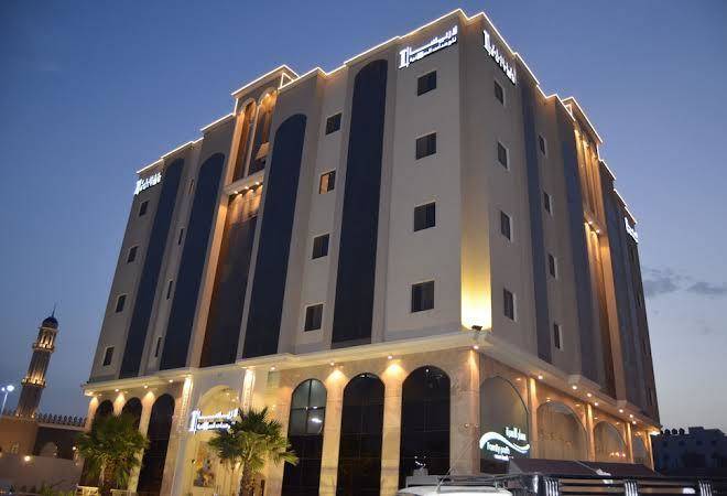 Larissa suites