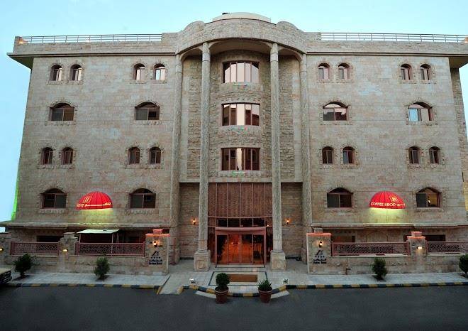 Rotanh hotel