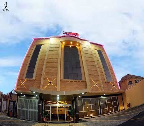 Alebreez palace