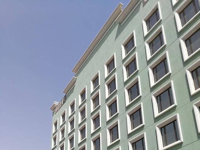 Reef almalaz hotel