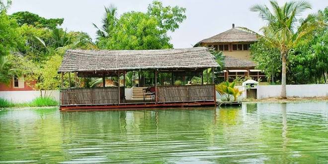 Lampsar lodge