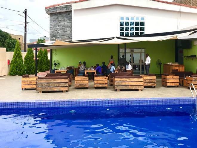 Eksil hotel