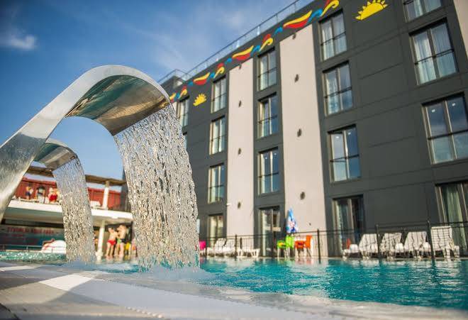 Hotel hollywoodland wellness & aquapark
