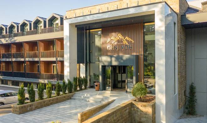Hotel crni vrh