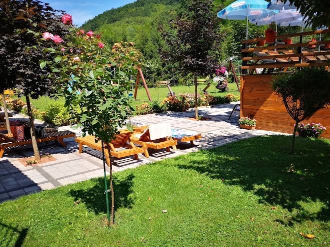 Cuki residence