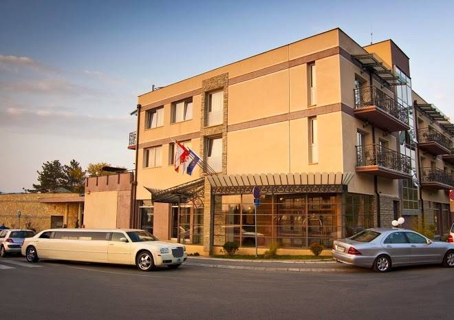 Hill Hotel Jagodina Image