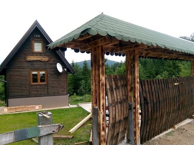 Planinske kuce drveni kutak