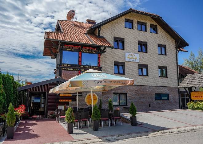 Restoran sa konacistem kristal