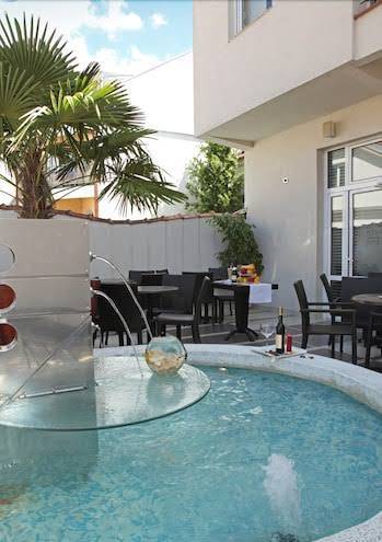 Boutique Hotel Arta Image