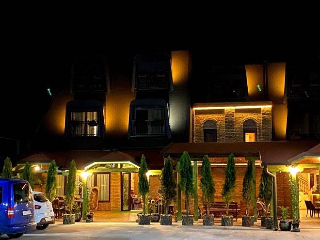 Etno selo kastel restoran hotel basta