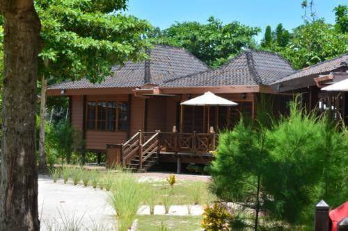 Heliconia Grove Image