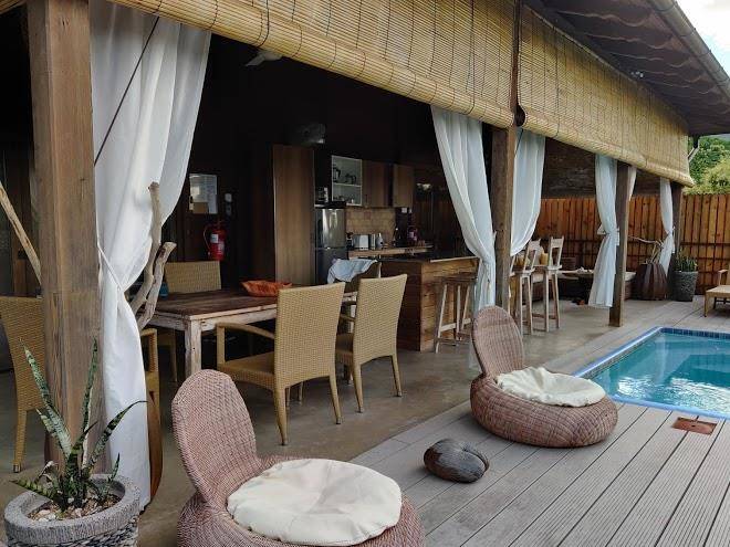 La Pointe Beach Huts Image