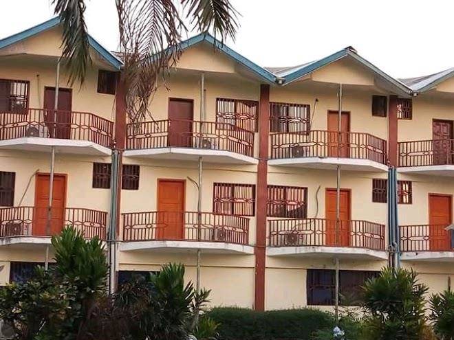 Mena hills hotel