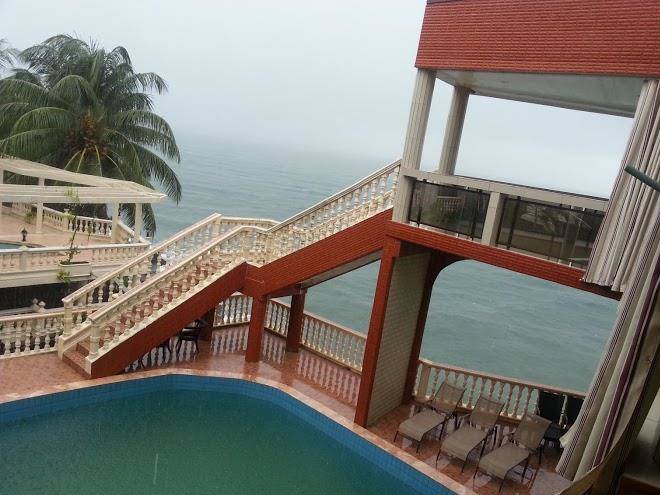 Seaside suites and hotel