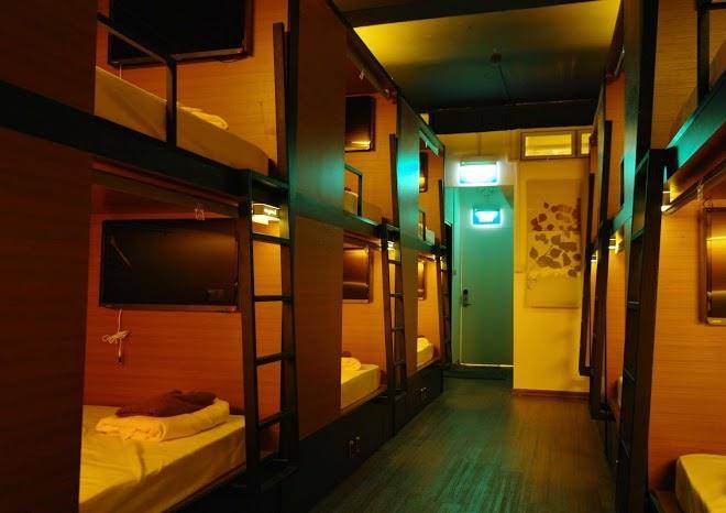 Chic Capsule Otel Image