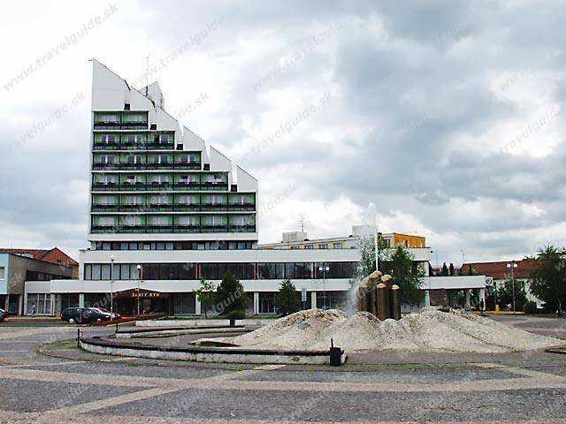 Hotel Golden Bull Image