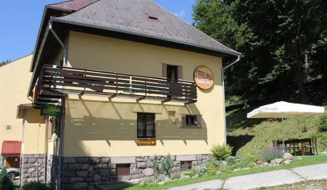 Mountain hotel minciar