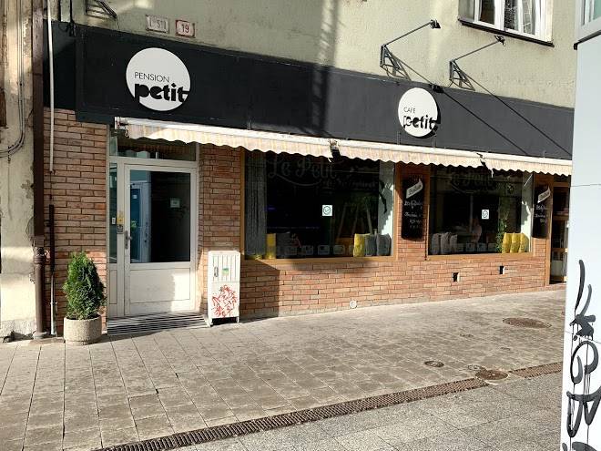 Petit dependance