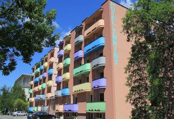 Hotel Tourist Image