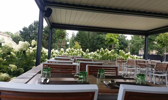Kortina restaurant & relax centre