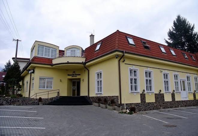 Zamocka koruna u hoffera