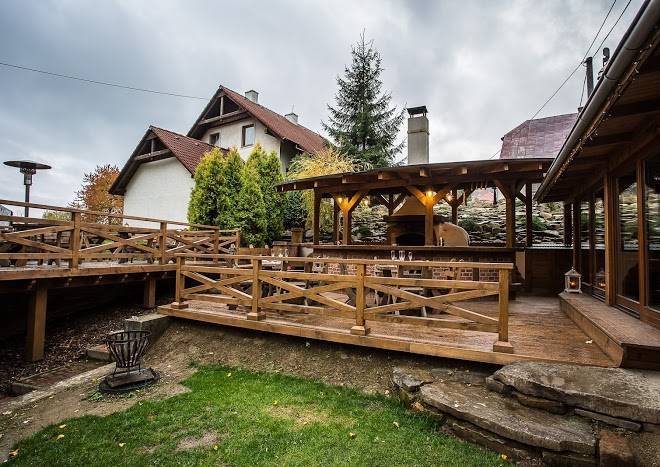 Cactus rege apres & ski bar