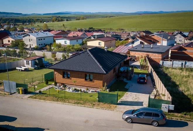 Chalupka Pod Vrskom Image