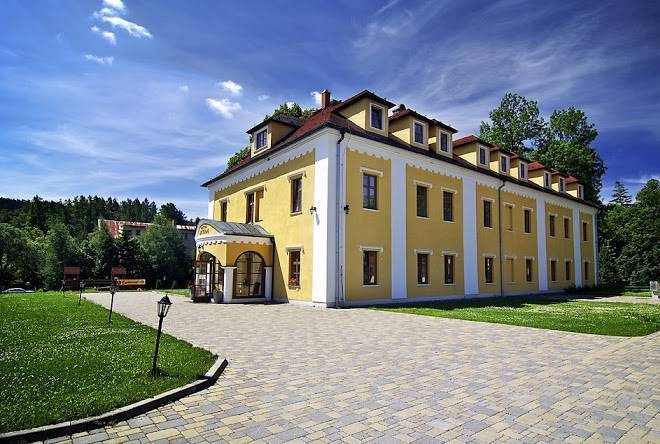 Kastiel Lucivna Image