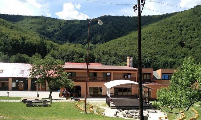 Hotel lomy