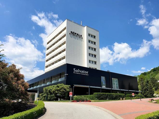 Hotel saturn