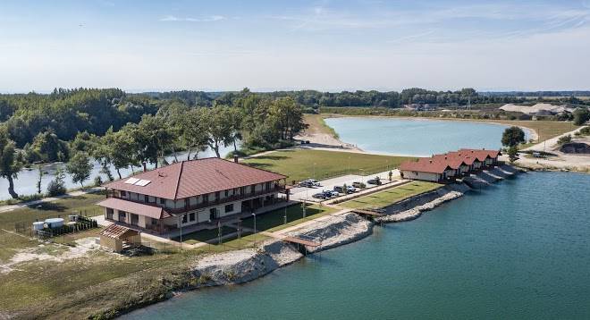 Lake side residence