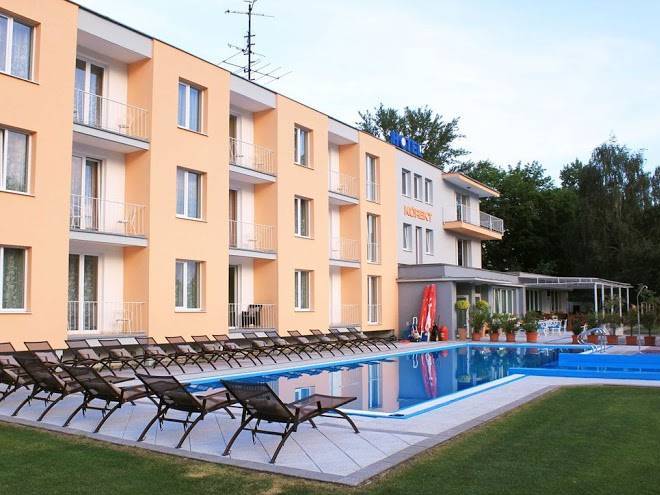 Hotel korekt